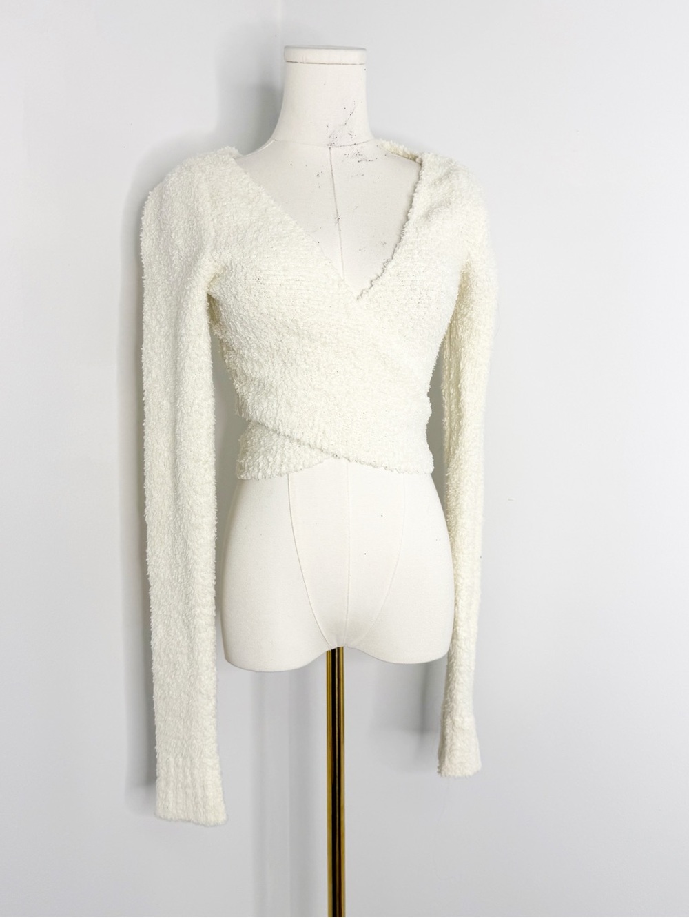 SKIMS Cozy Knit Wrap Sweater S/M Cream Teddy Fuzzy Cropped Tie Front